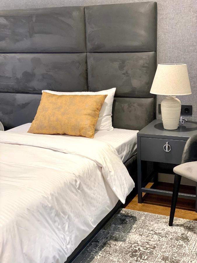 Heart Of Yerevan - City Center Luxury Apartments Zewnętrze zdjęcie