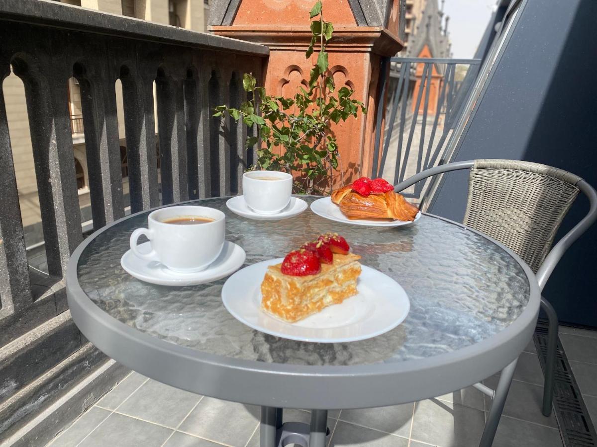 Heart Of Yerevan - City Center Luxury Apartments Zewnętrze zdjęcie